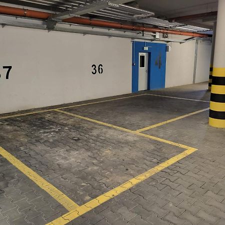 Apartament Em Klimatyzacja&Parking Rzeszów Esterno foto
