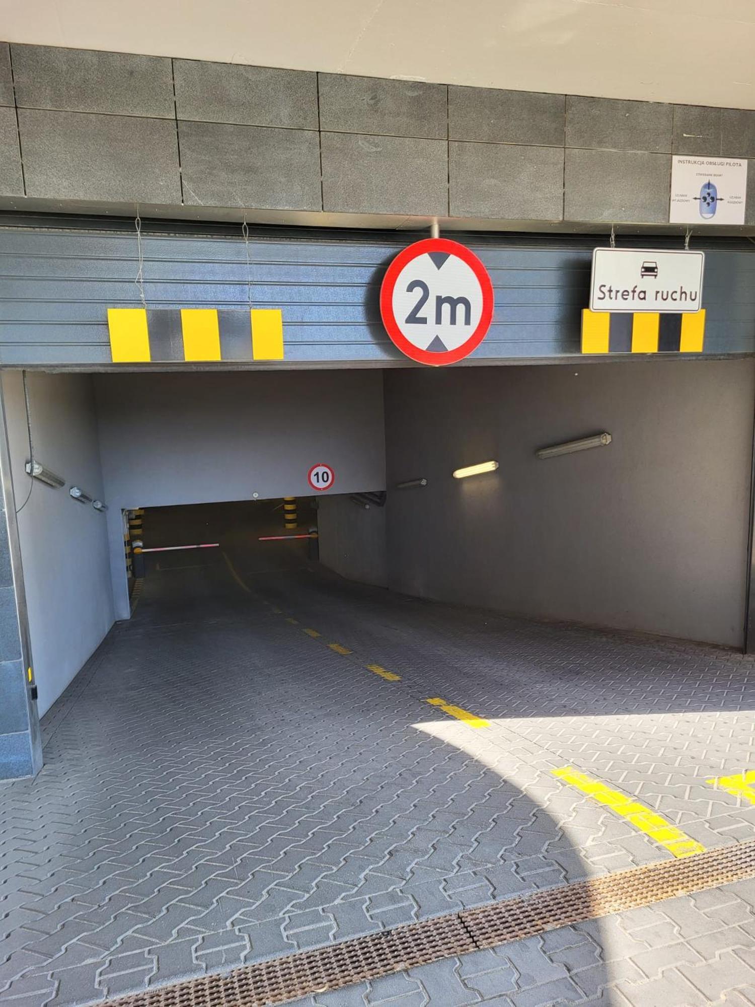 Apartament Em Klimatyzacja&Parking Rzeszów Esterno foto