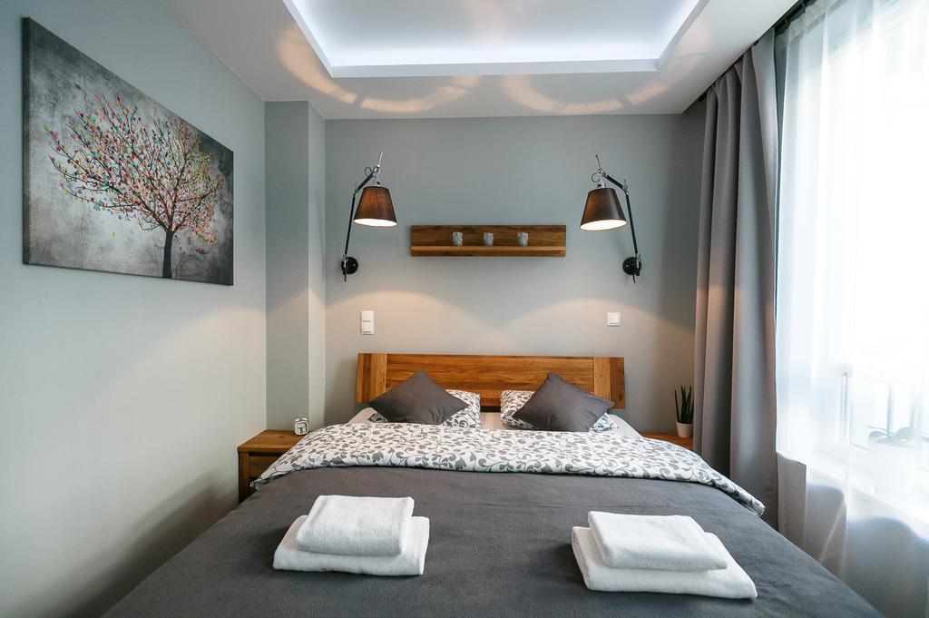 Apartament Em Klimatyzacja&Parking Rzeszów Esterno foto
