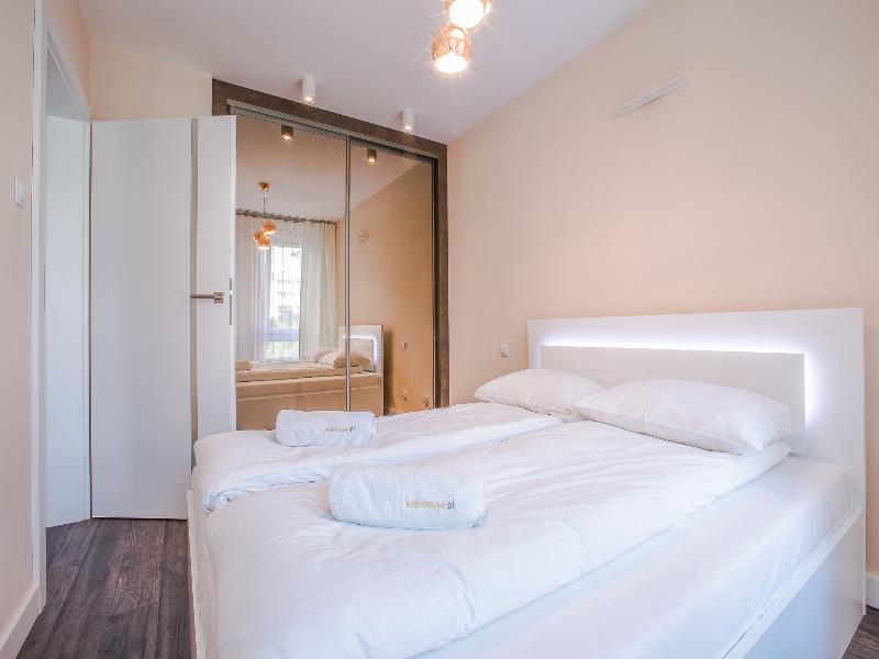Apartament Em Klimatyzacja&Parking Rzeszów Esterno foto